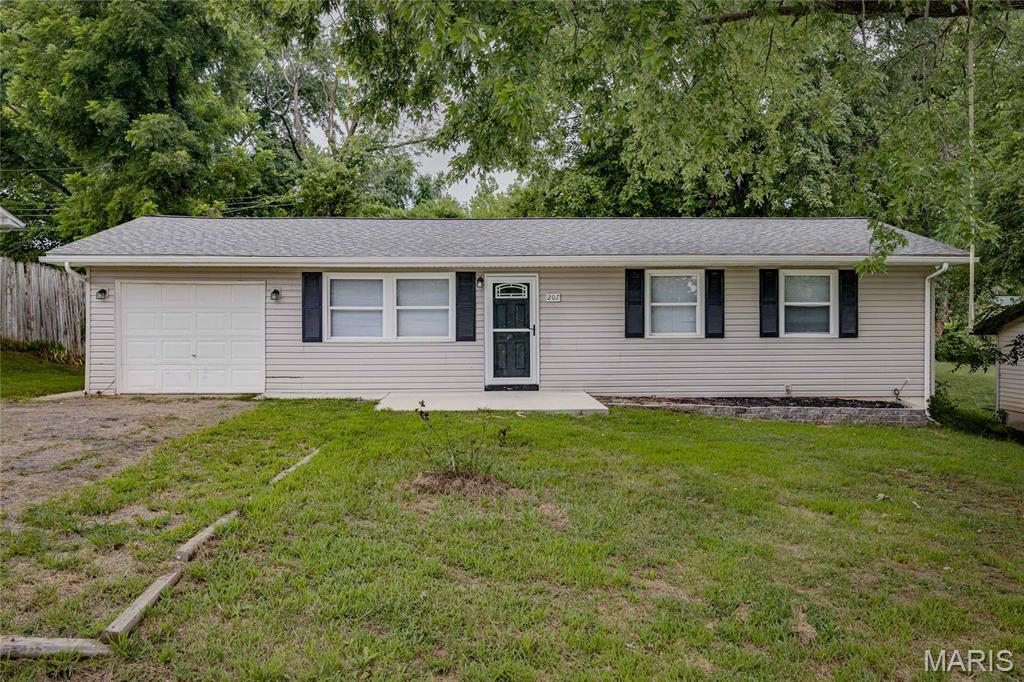 207 Easton Street Property Photo 1