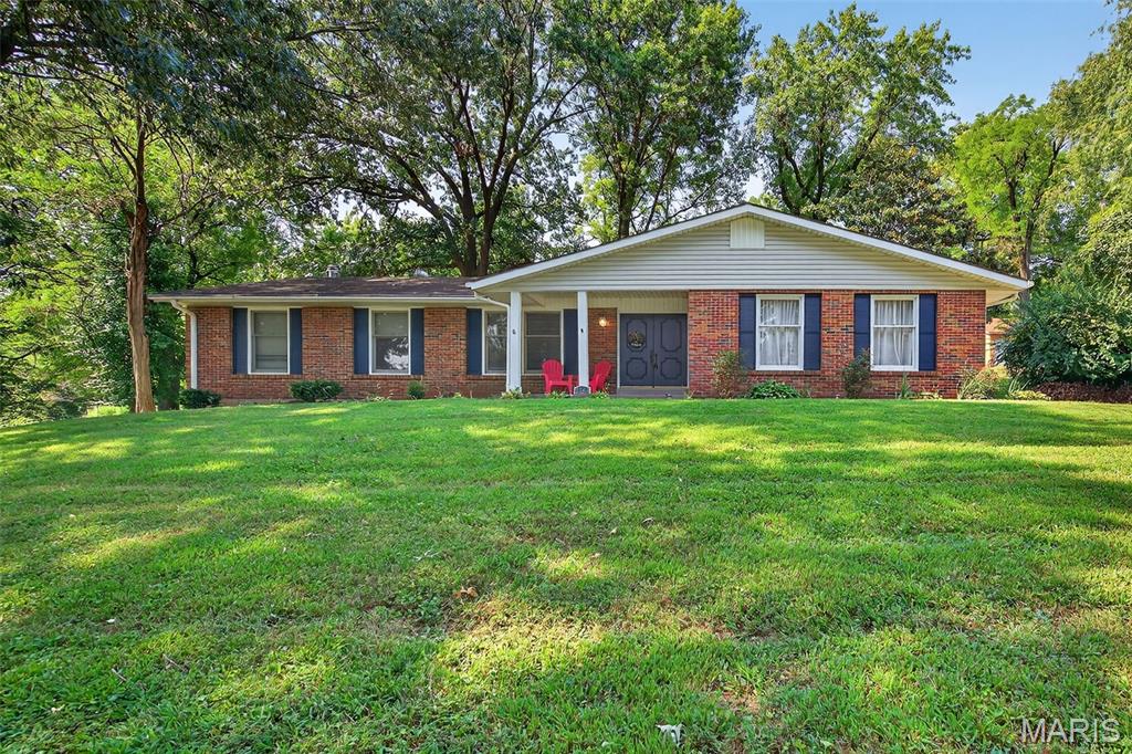 1212 Woodcrest Lane Property Photo 1