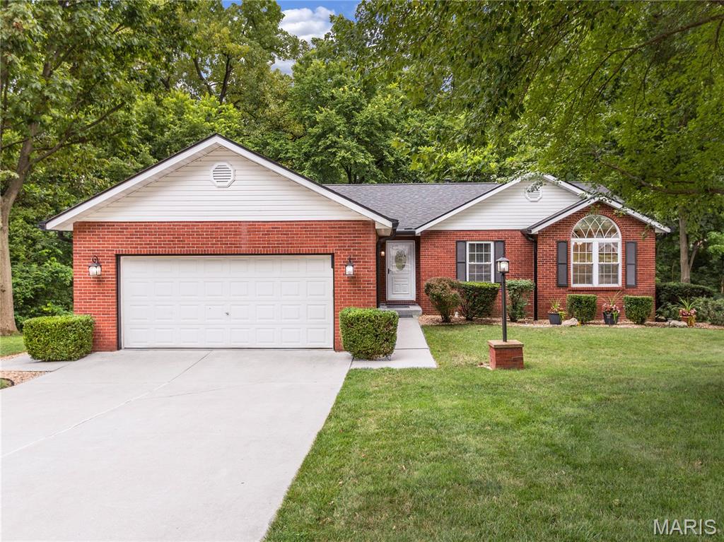 122 Steven Drive Property Photo 1