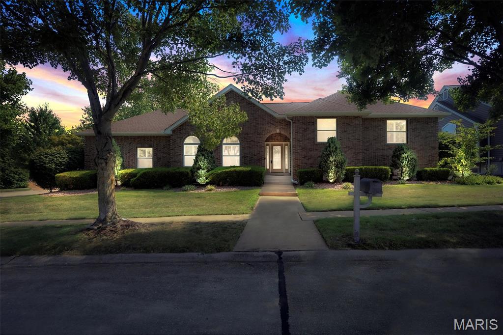 6165 Clifton Oaks Place Property Photo 1