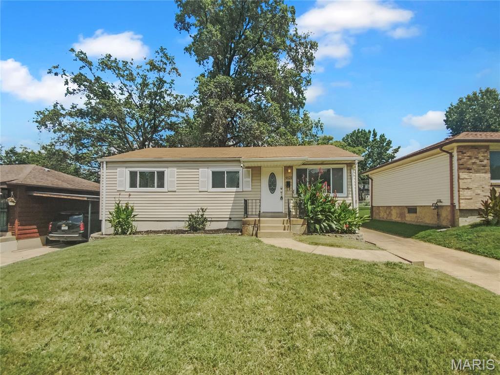 9121 Niger Drive Property Photo 1