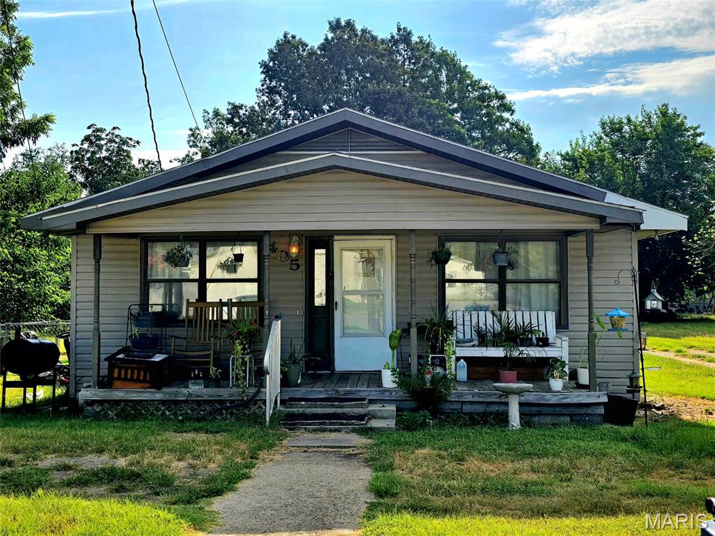 405 Mann Street Property Photo 1