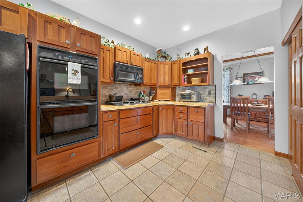 16400 Pleasant Hill Road Property Photo 14