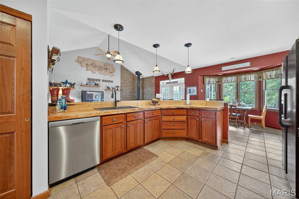 16400 Pleasant Hill Road Property Photo 16