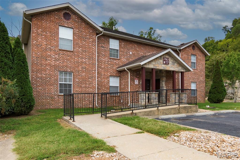2963 Vineyards Parkway 1