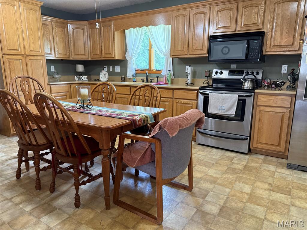17351 Highway Nn Property Photo 5