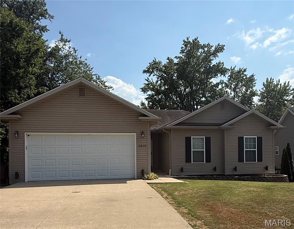 2409 Lisa Drive Property Photo 1
