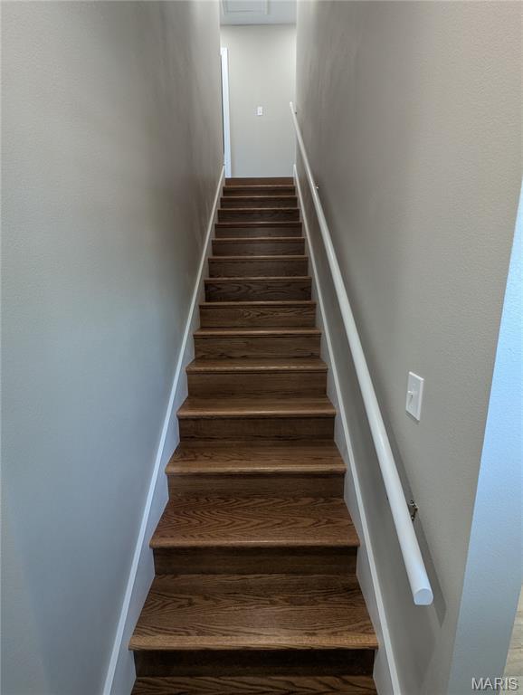 10014 Yellowstone Drive Property Photo 5