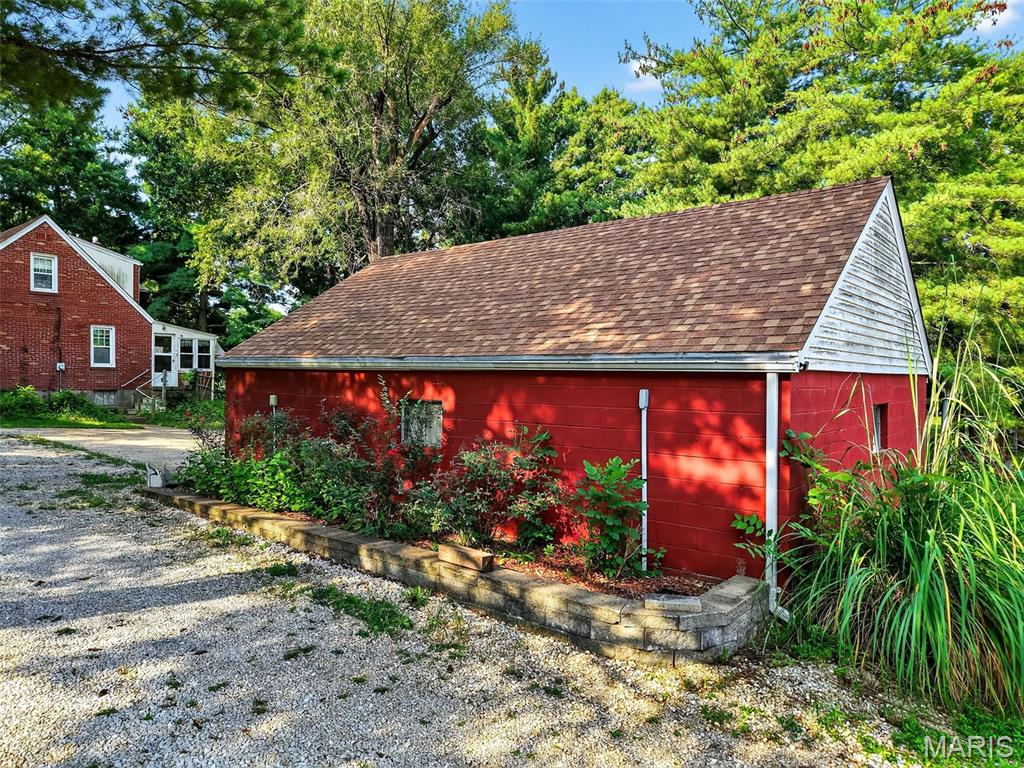 977 N Point Prairie Road Property Photo 21