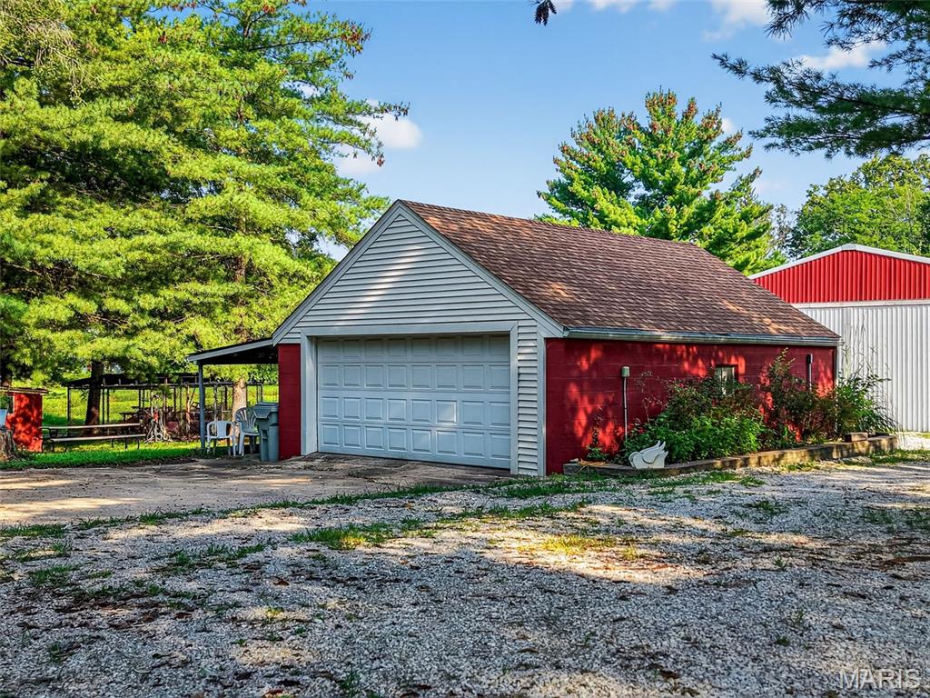 977 N Point Prairie Road Property Photo 25
