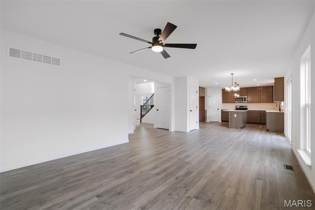 1748 Martingale Lane Property Photo 12