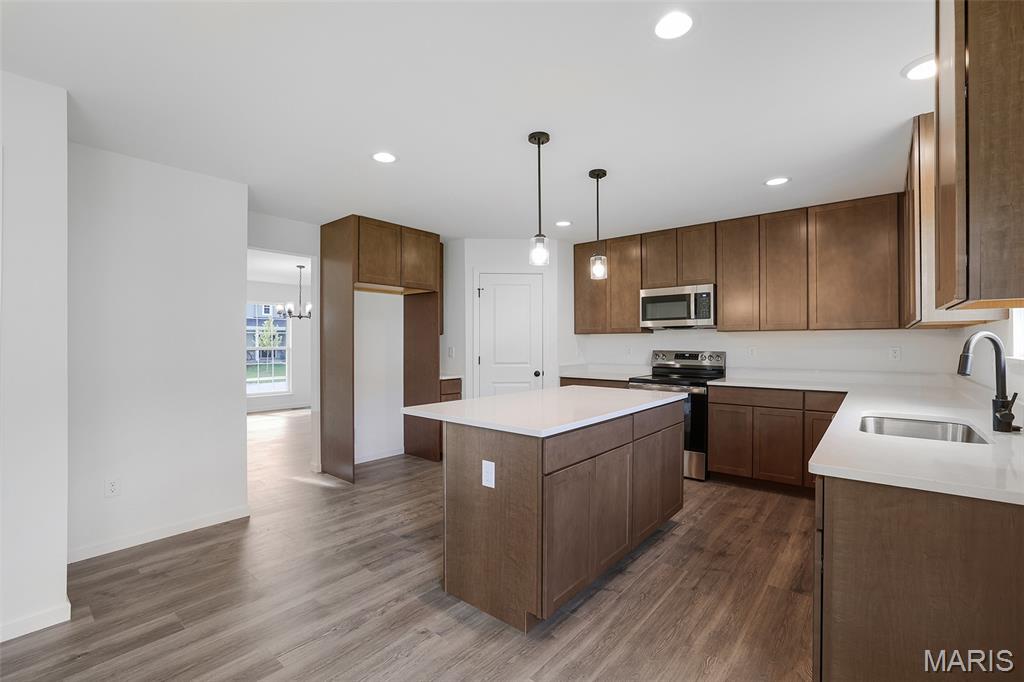 1748 Martingale Lane Property Photo 14