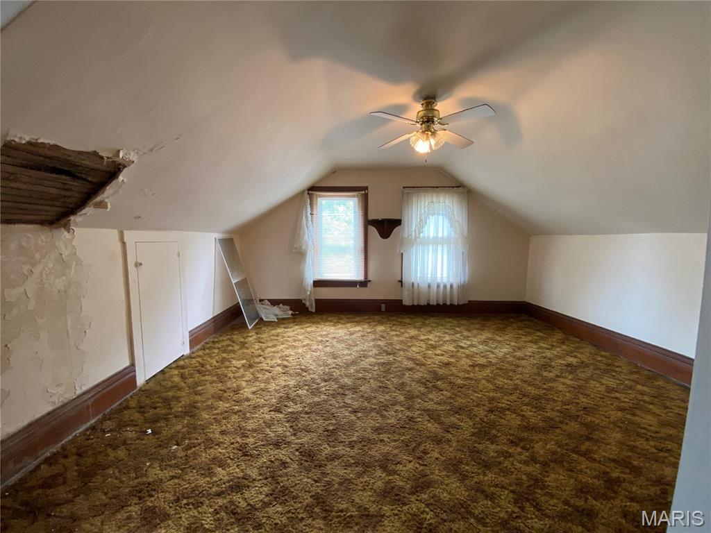 217 W 6th Street Property Photo 25