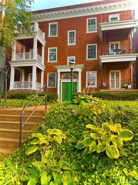 4530 Mcpherson Avenue 2e Property Photo 1