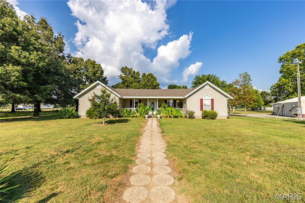 226 Sandy Lane Property Photo 1