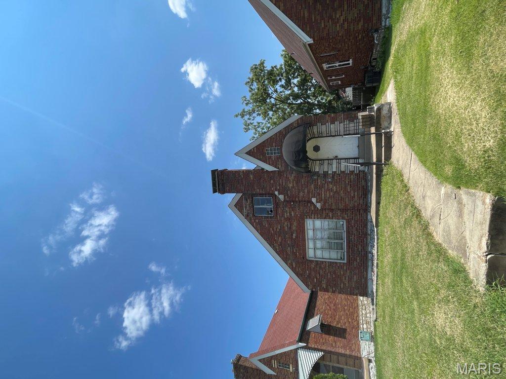 8624 Riverview Blvd Property Photo 1