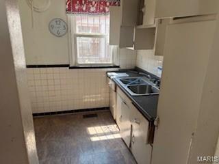 4936 Harney Property Photo 8