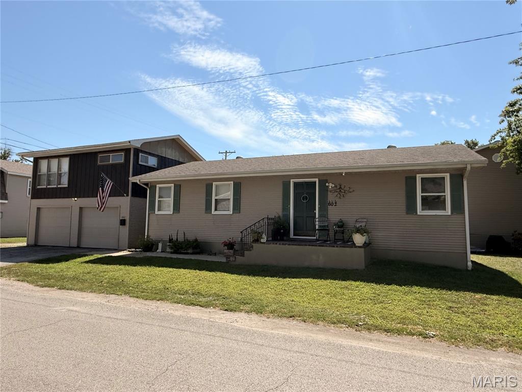 602 Illinois Avenue Property Photo 1