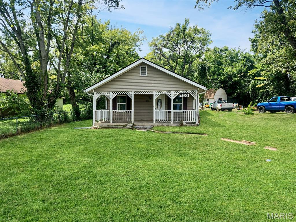 703 W Main Street Property Photo 1