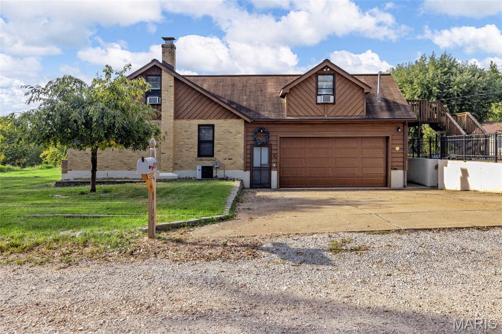 315 Richarz Drive Property Photo 1