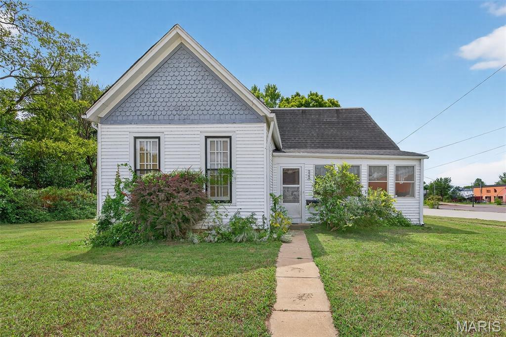 222 W Saint Louis Street Property Photo 1