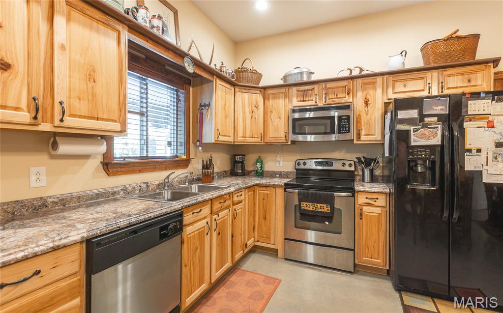 24418 Golden Beach Rd Property Photo 15