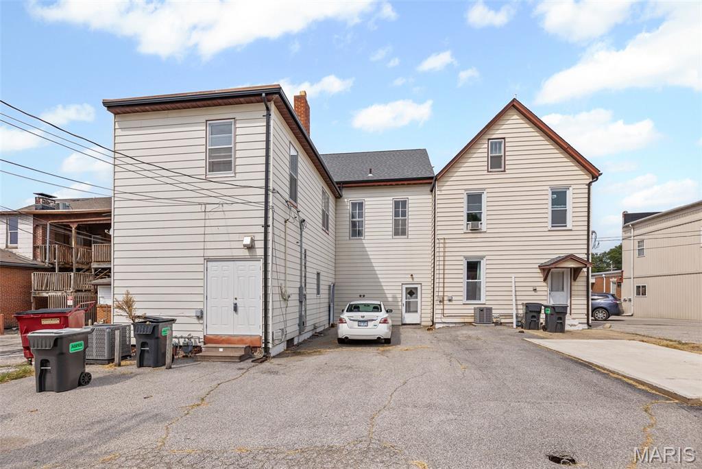 108-110 E Main Street Property Photo 51