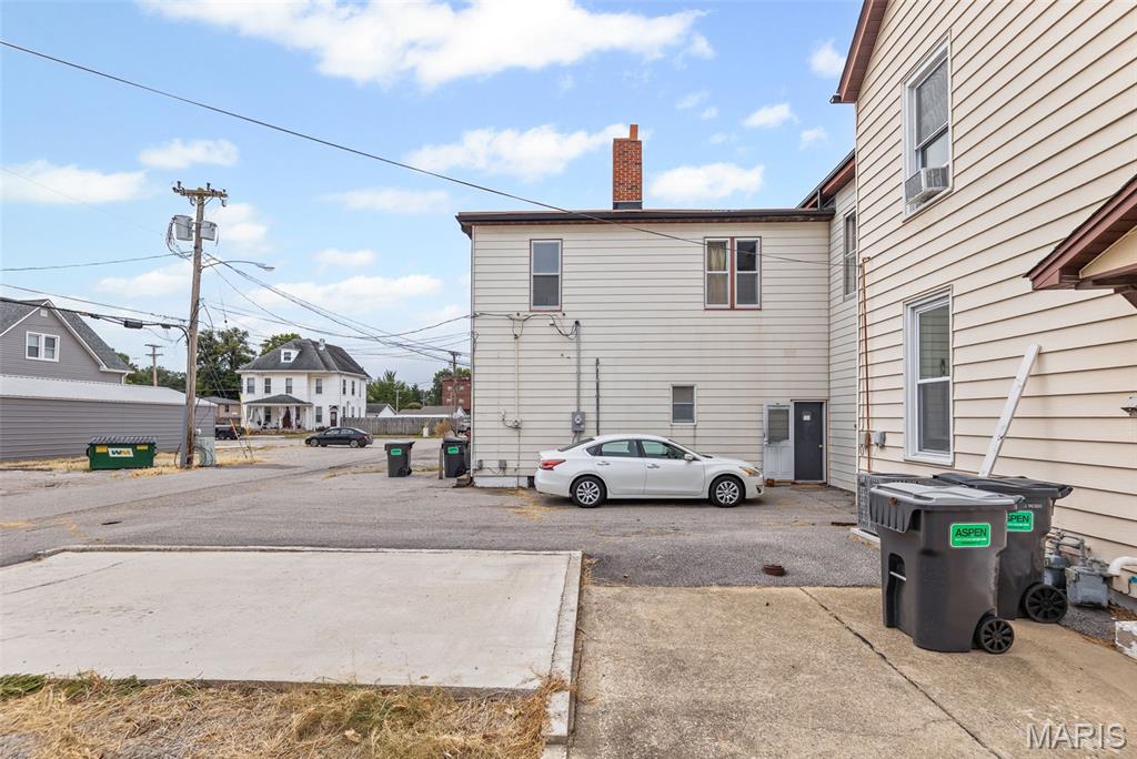 108-110 E Main Street Property Photo 52