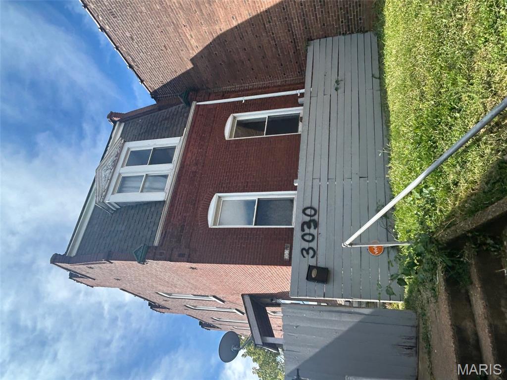 3030 Chippewa Street Property Photo