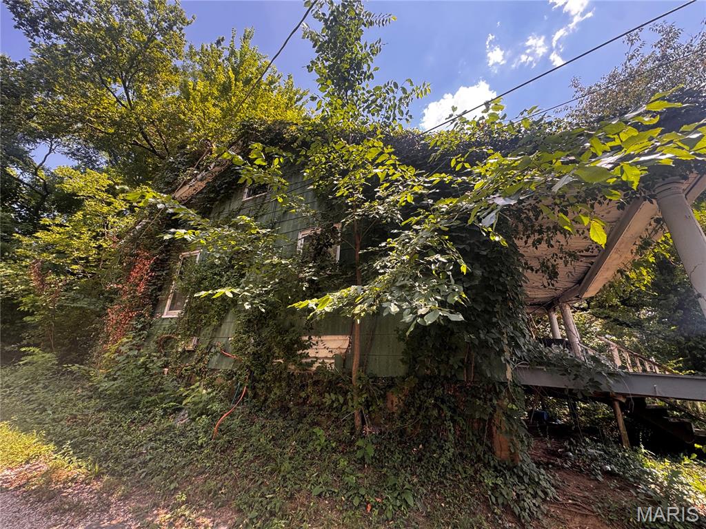 2413 Switzer Avenue Property Photo 3