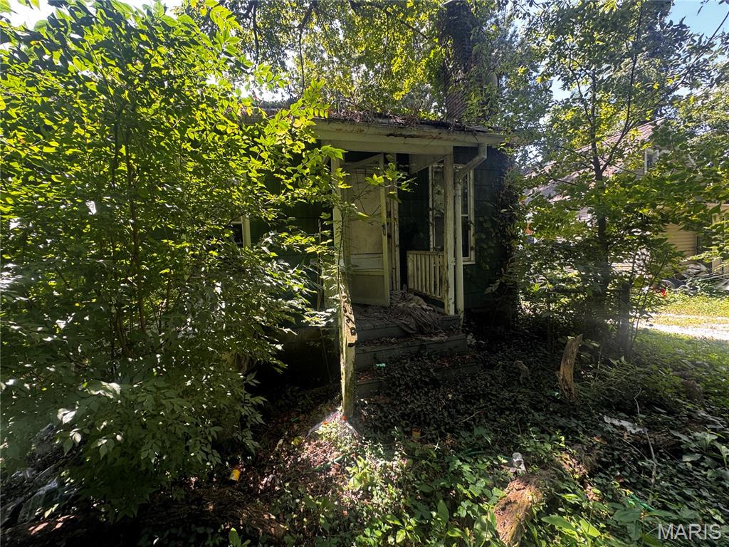 2413 Switzer Avenue Property Photo 7