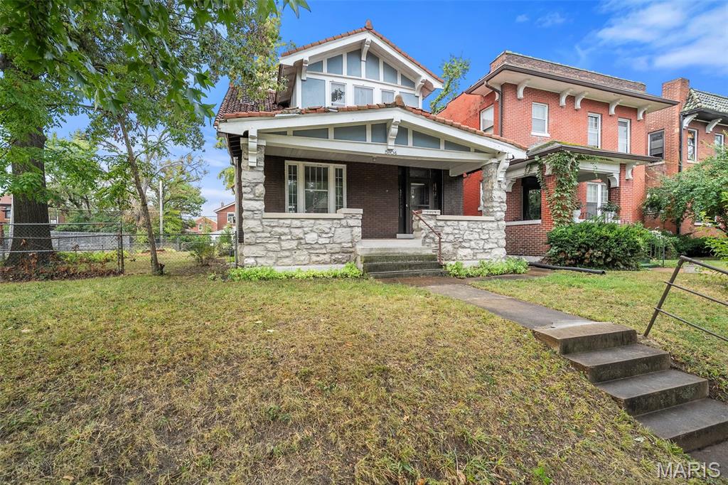 5904 Waterman Property Photo 3
