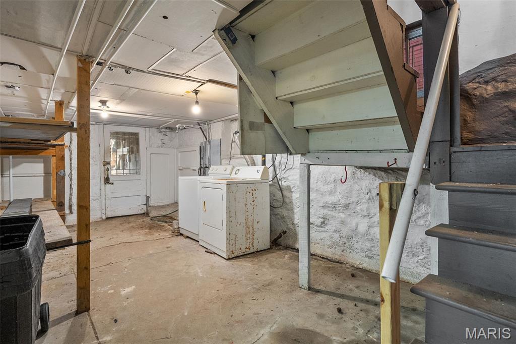 5904 Waterman Property Photo 29