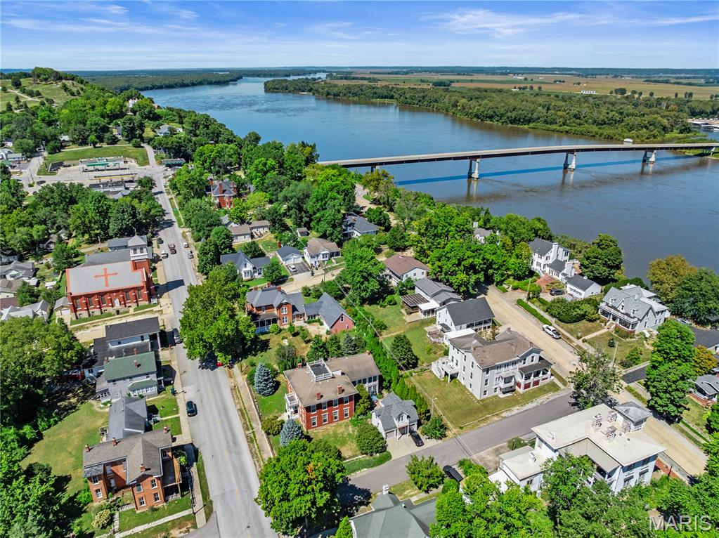 405 N 3rd Street Property Photo 2