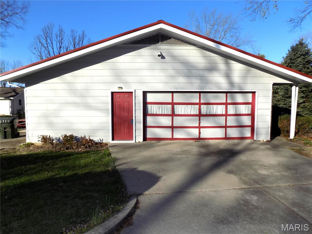 1306 Broadway Street Property Photo 35