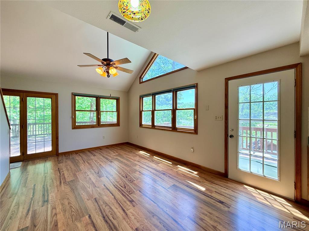 520 Christopher Drive Property Photo 8
