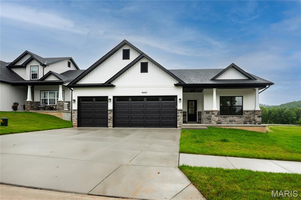 6420 Glennsway Drive Property Photo 1