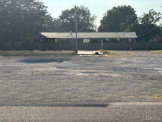 1703 N Douglas Property Photo 1