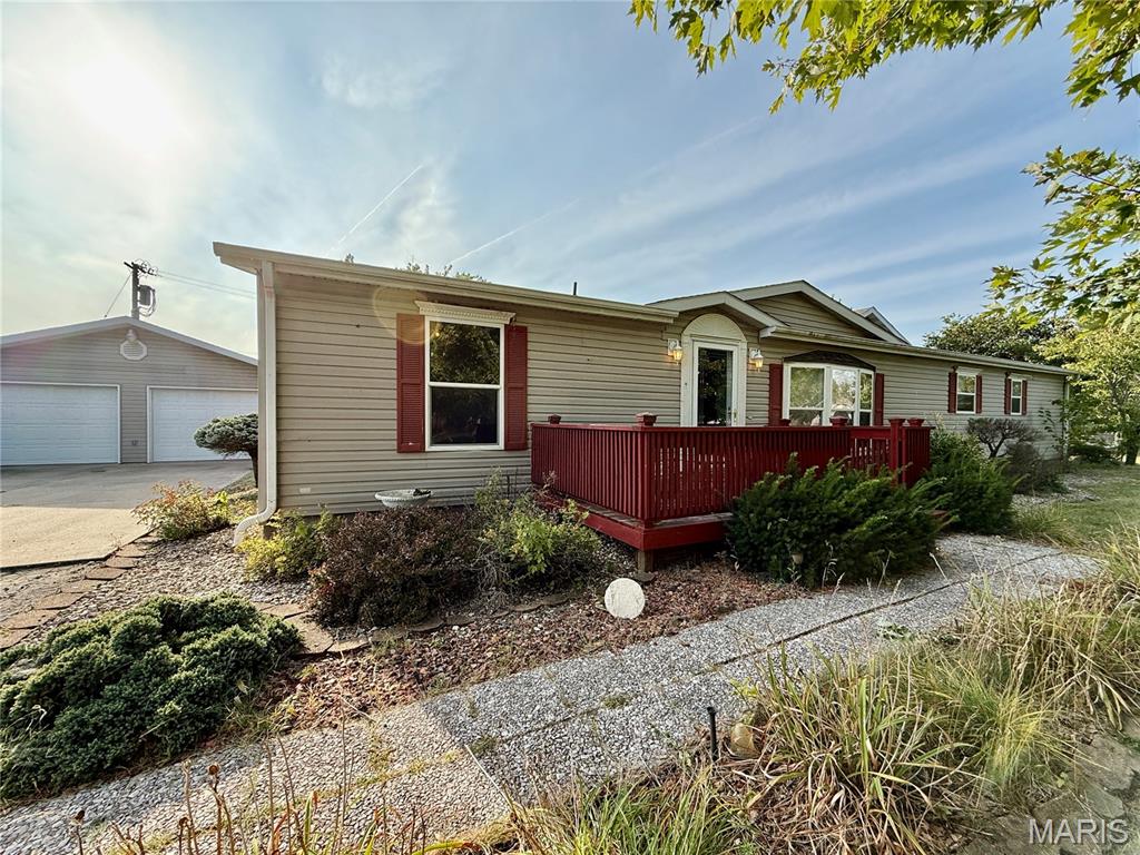 220 N Sheldon Avenue Property Photo 1