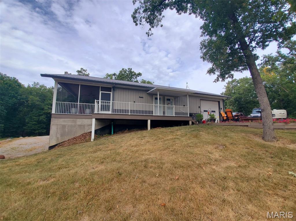 28148 Commanche Trail Property Photo 4