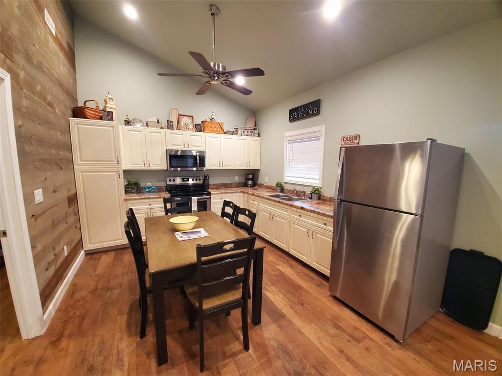 28148 Commanche Trail Property Photo 71
