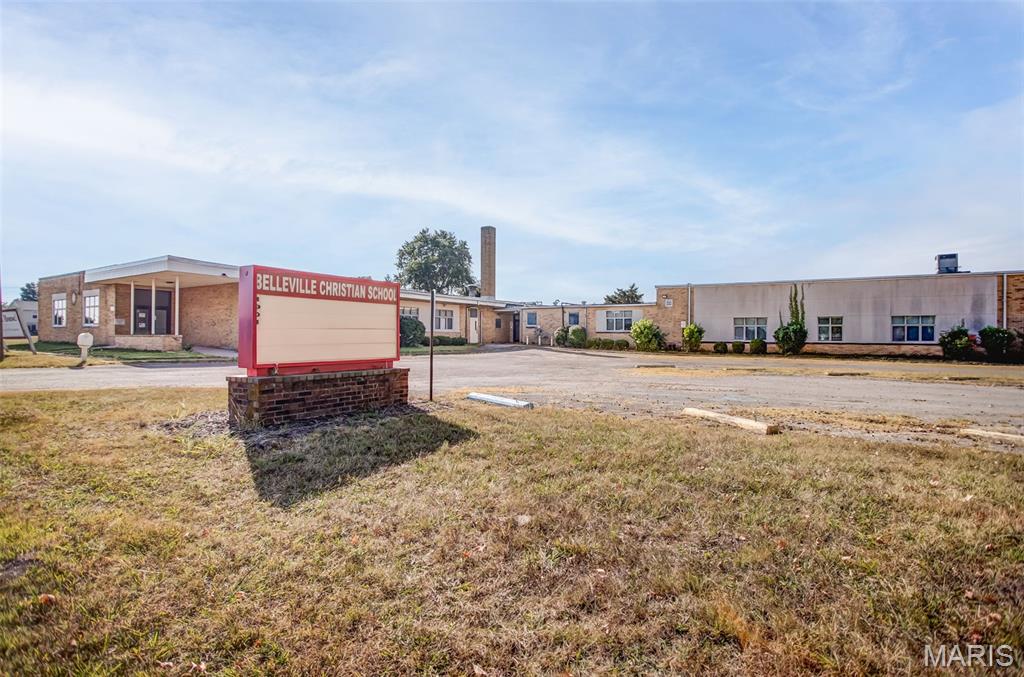 1901 Mascoutah Avenue Property Photo 1