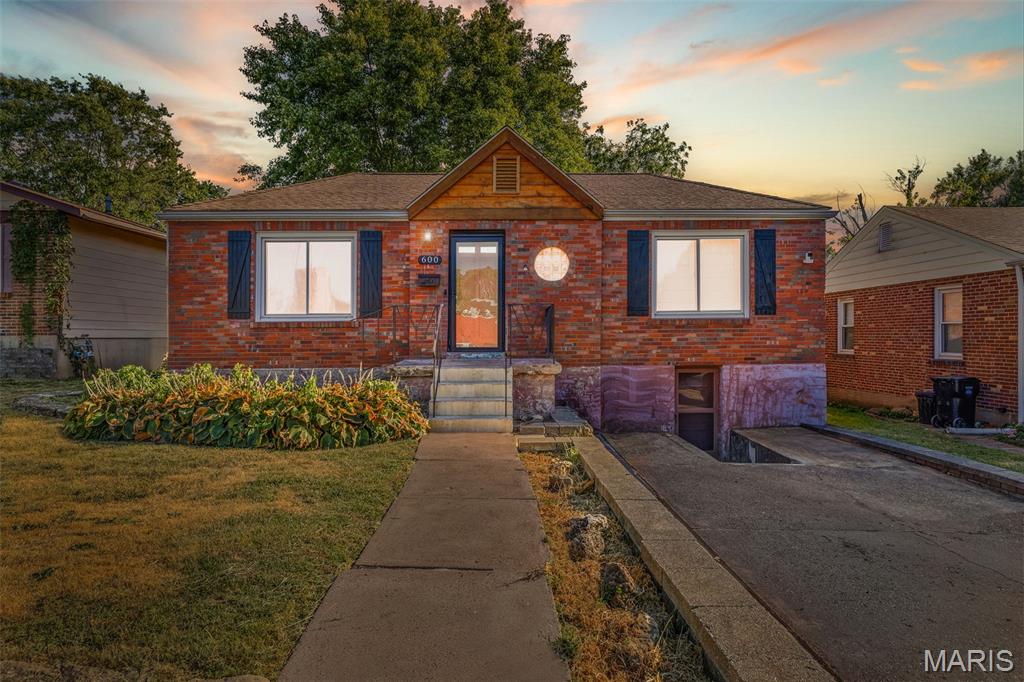 600 Ellwine Drive Property Photo 1