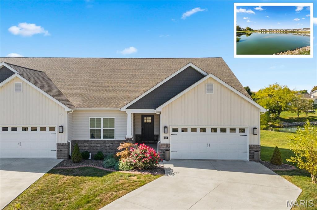 828 Applewood Creek Drive Property Photo 1