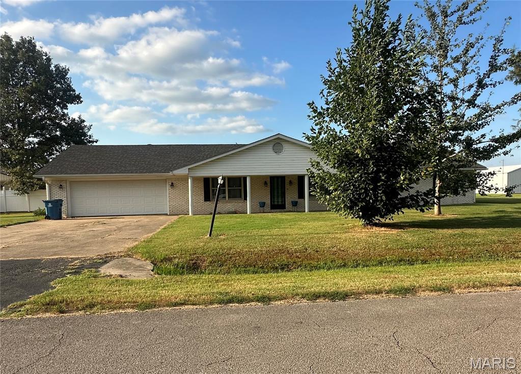 63 Brown Acres Drive Property Photo 1