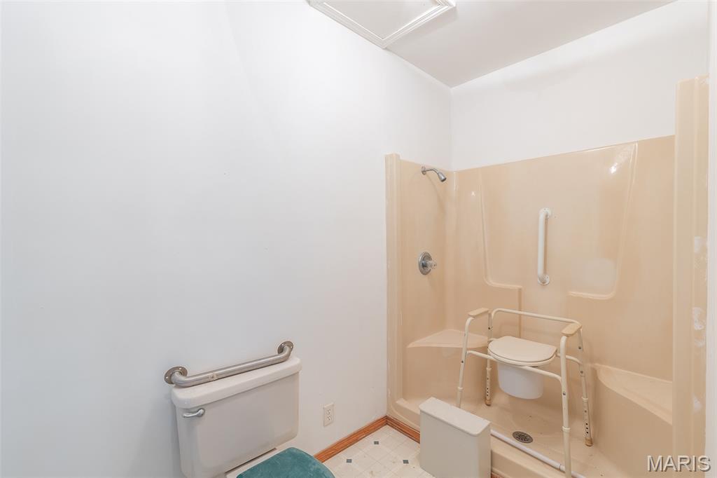 207 E. Front St. Property Photo 57