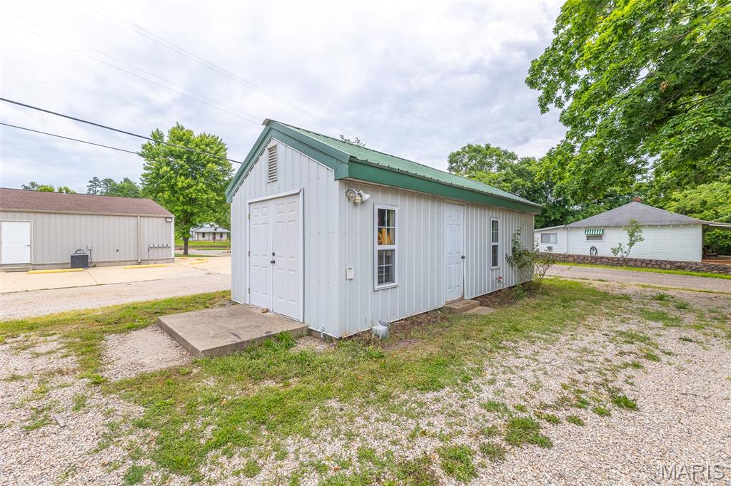 207 E. Front St. Property Photo 63
