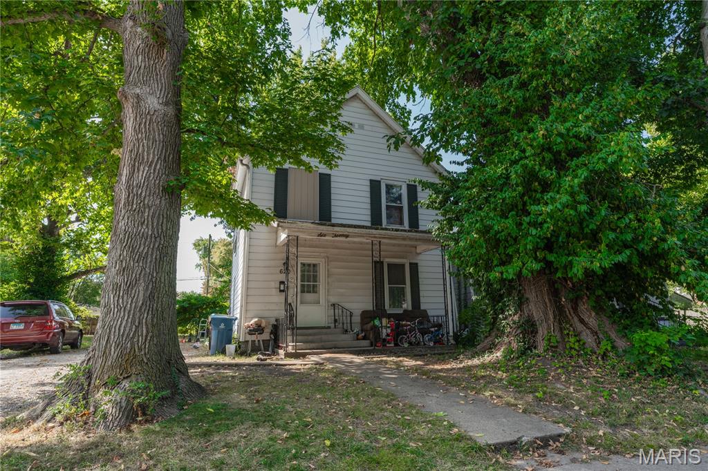 620 W Lawrence Avenue Property Photo 1