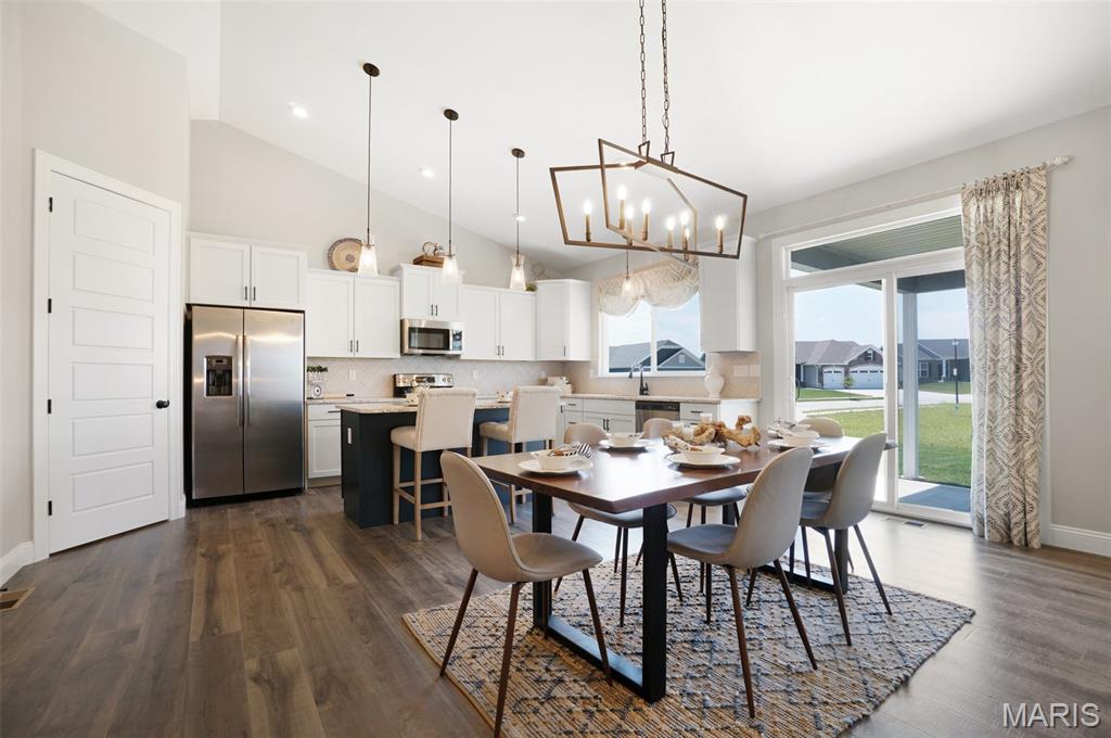 701 Palisades Drive Property Photo 2