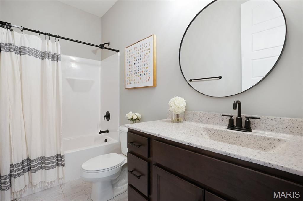 701 Palisades Drive Property Photo 10